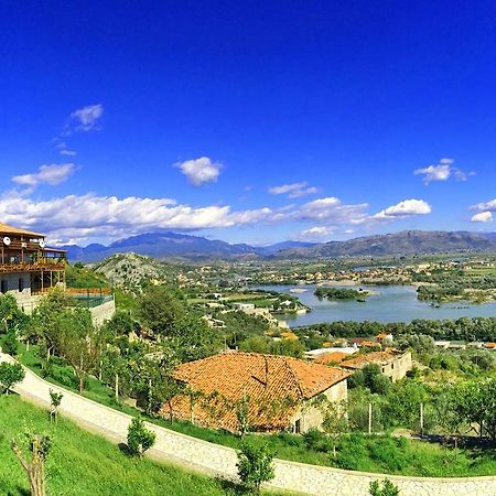 Hotel Shpija E Gjyshit Shkoder Bagian luar foto